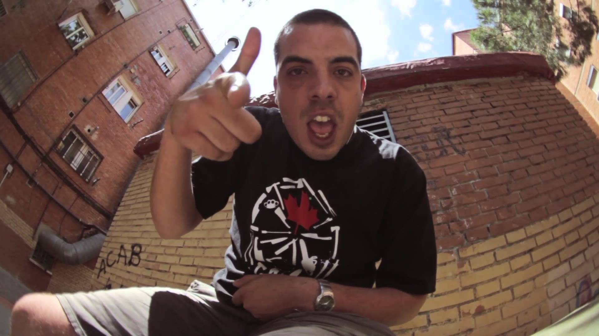 FOYONE: EL MC MALAGUEÑO SIGUE LLENANDO SALAS – Urban Roosters News