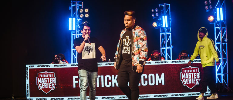 EXHIBICIÓN DE ESTILOS EN #FMSPERU: ENZO VS ZIKA