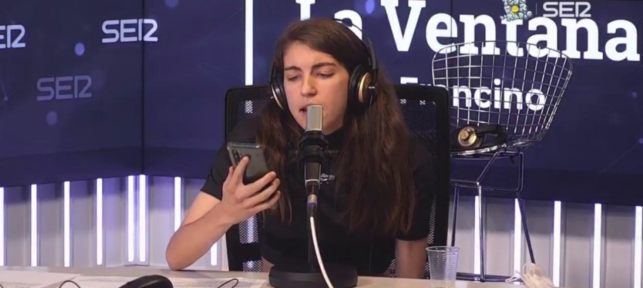 SARA SOCAS BRILLA EN LA RADIO CON SUS COLUMNAS RAPEADAS