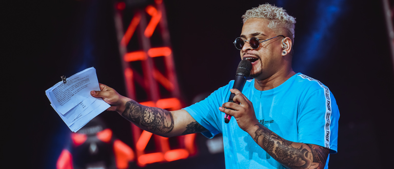METZ EN #LAPLAZA: «NOSOTROS ESTAMOS ACÁ PARA MANTENER ESA ESENCIA DEL RAP QUE DICEN SE ESTÁ PERDIENDO»