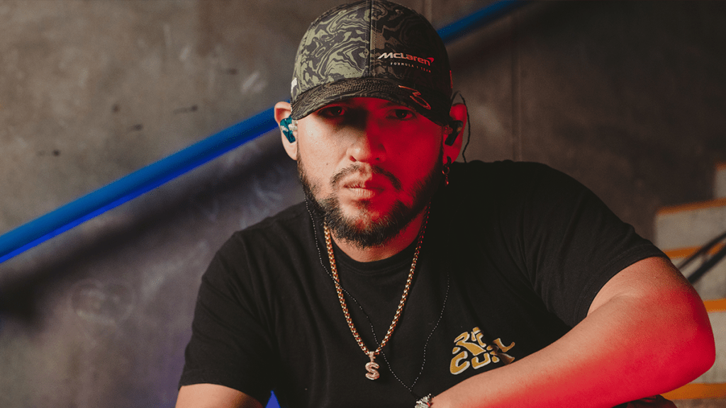 Y EL RIVAL DEL REY DE LAS PLAZAS EN HUANCAYO ES…