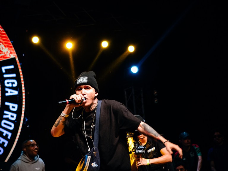 ¡BATALLA INÉDITA ENTRE DOS TITANES!