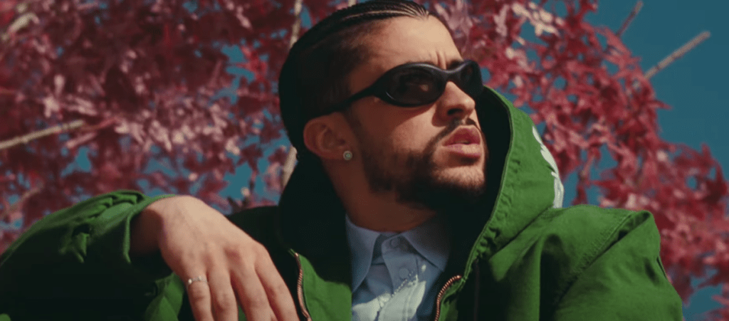 BAD BUNNY ESTRENA ‘WHERE SHE GOES’, CON UN VIDEOCLIP QUE PARECE PURO CINE