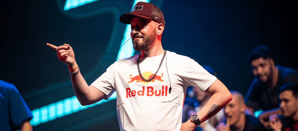 DTOKE: «LA INTENCIÓN ES SIEMPRE QUE LA GENTE SE LLEVE UN GRATO MOMENTO»