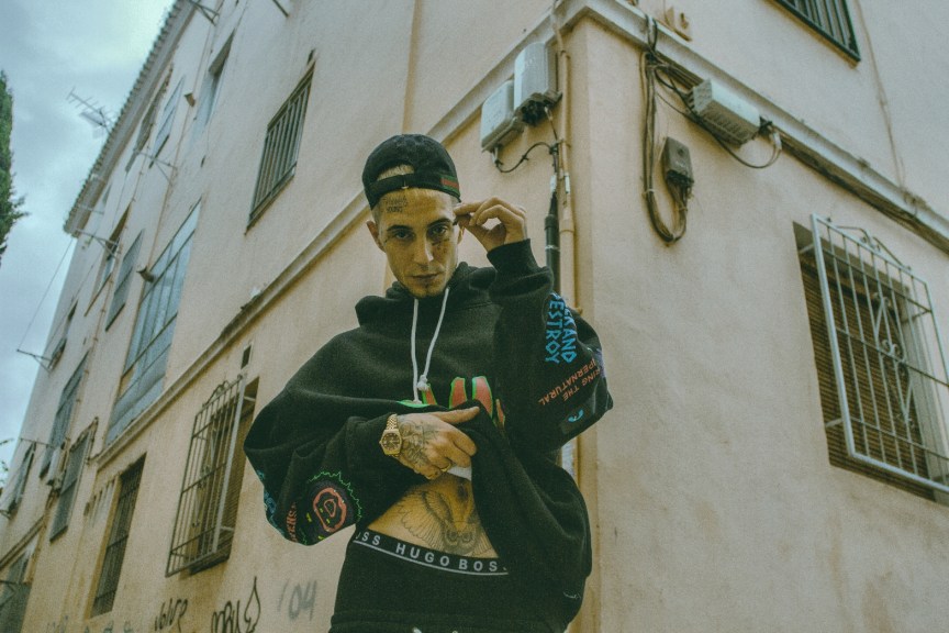 DENOM VUELVE CON ‘GET OFF THE WORLD’ – PA’ BAILAR LLORANDO