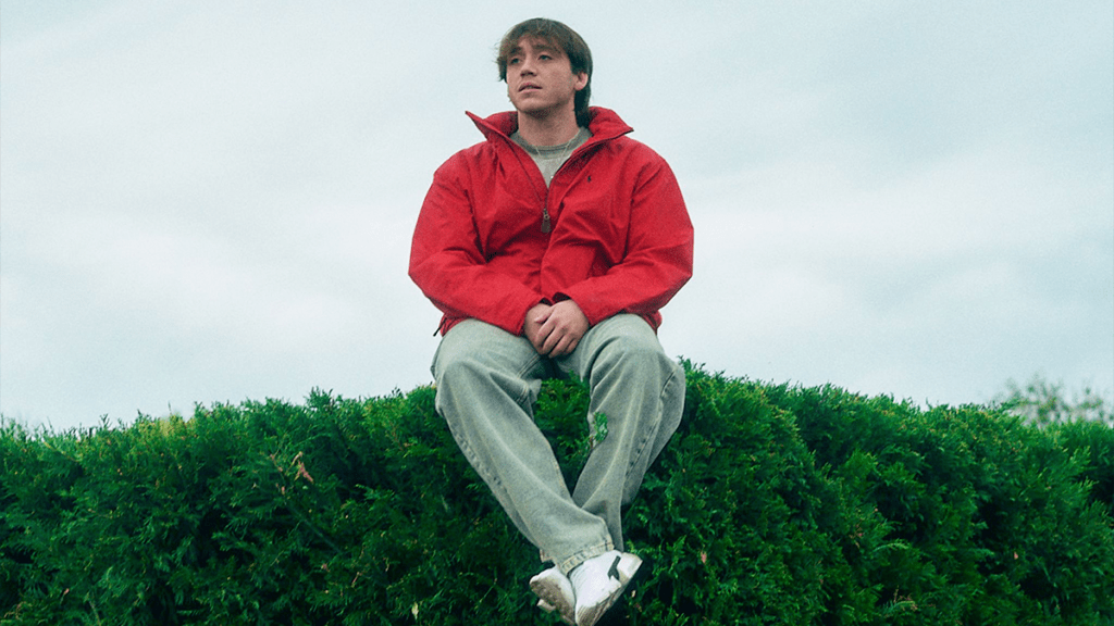 PAULO LONDRA ESTRENA “PARACAÍDAS” 