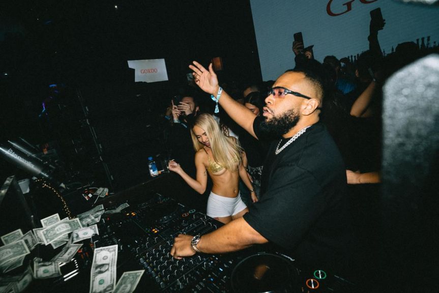 EL DJ Y PRODUCTOR GORDO LANZA SU NUEVO EP“NO HAY VERANO SIN GORDO”