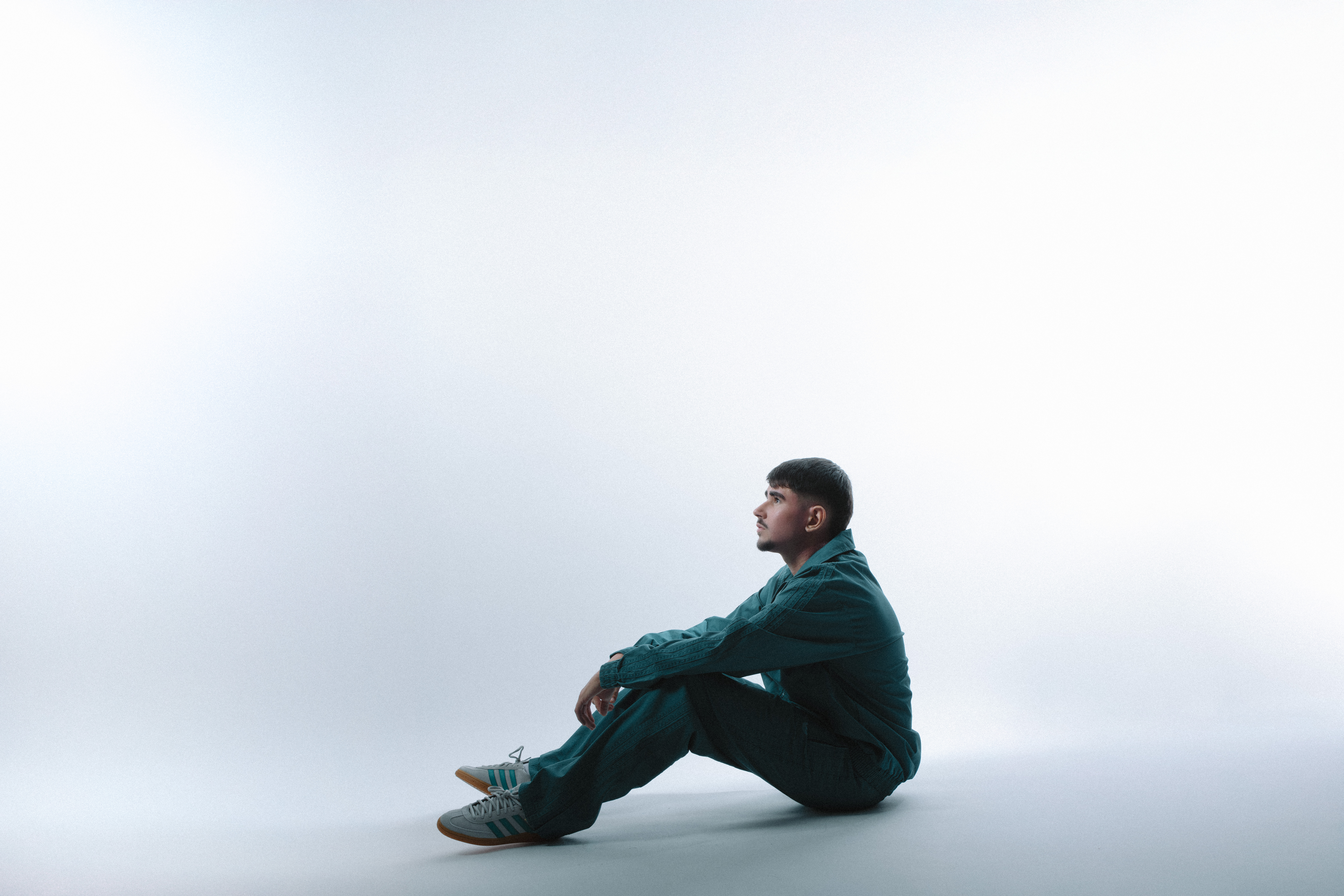 Elo Minetti confirma su irrupción en la escena urbana con ‘RETINA’, su nuevo single